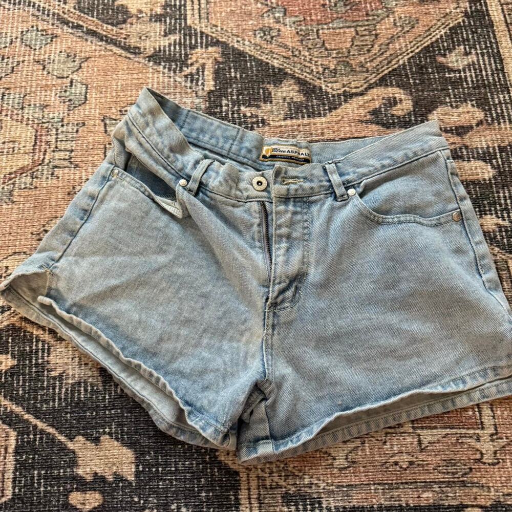 Vintage High Waist light wash denim shorts Asphalt 90's Brand